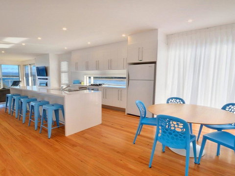 Seven Mile Heaven - Your Coastal Kingdom - Yamba Accommodation 1