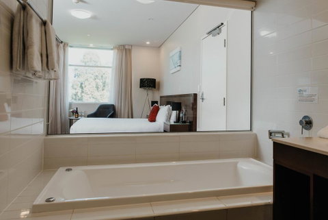 Sfera's Park Suites & Convention Centre - Yamba Accommodation 1