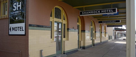 Shamrock Hotel Motel Temora - Yamba Accommodation 0