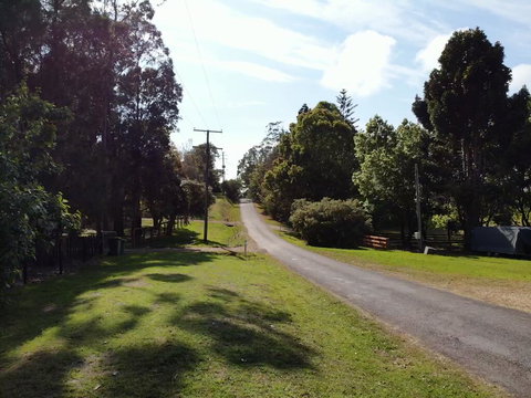 Shenanigans Spur Cottage - Yamba Accommodation 0