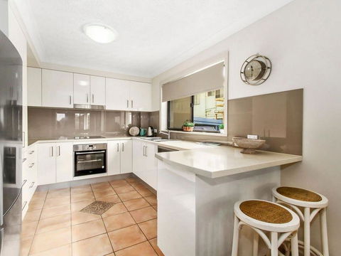 SHORELINE 3 - Yamba Accommodation 0