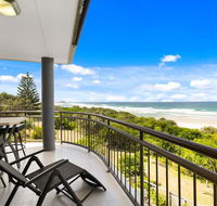 Shoreline Nine Penthouse With Ocean Views - Yamba Accommodation