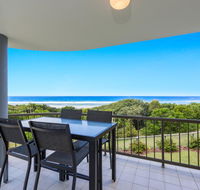 Shoreline Six With Ocean Views To See The Whales - Yamba Accommodation
