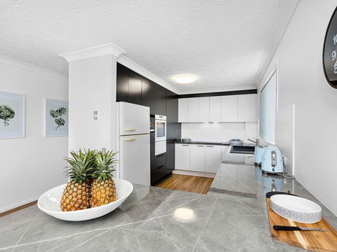 Shoreline Six With Ocean Views To See The Whales - Yamba Accommodation 1