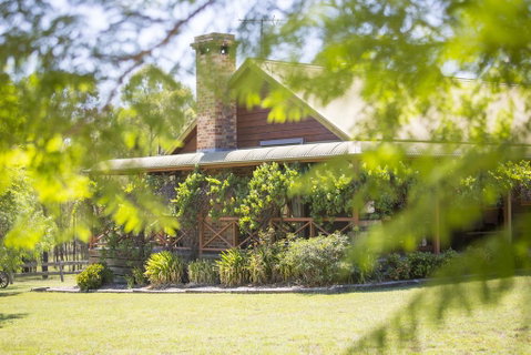 Silky Oak Cottage - Yamba Accommodation 0