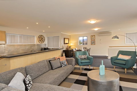 Silvertrees 4 - McLure Circuit, Jindabyne - Yamba Accommodation 0