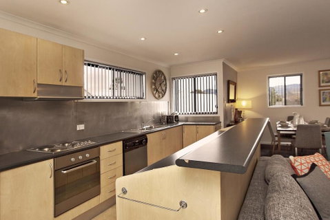 Silvertrees 4 - McLure Circuit, Jindabyne - Yamba Accommodation 2
