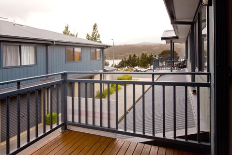 Silvertrees 4 - McLure Circuit, Jindabyne - Yamba Accommodation 1