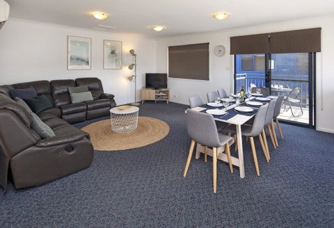 Silvertrees 5 - Yamba Accommodation 0