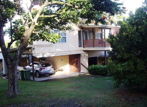 Sinclair - Rainbow Beach, Modern Beach House Close To Everything, Free Wi-Fi - Yamba Accommodation 0