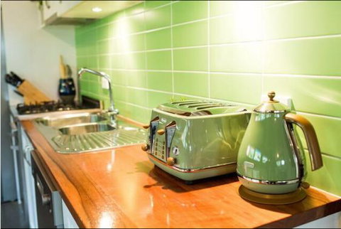 Sinnamons Cottage - Yamba Accommodation 2
