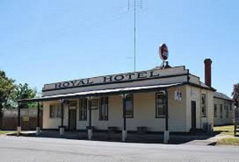 Snake Valley Hotel - Yamba Accommodation 2