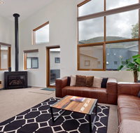 Snow Stream Apartments - Yamba Accommodation