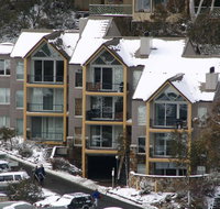 Snowman 1 - Yamba Accommodation