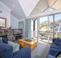 Snowman 8 - Yamba Accommodation