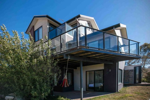 Snowy Mountains Townhouse - Yamba Accommodation 1