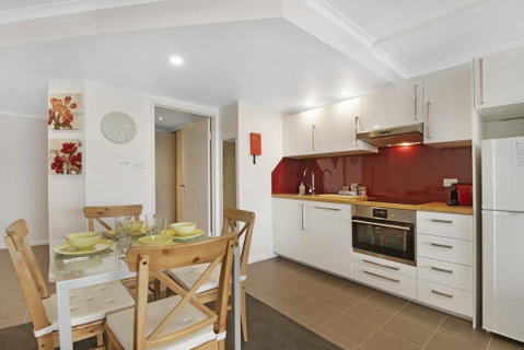 Snowy Studio - Jindabyne - Yamba Accommodation 1