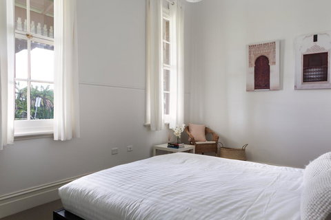 Spacious 2-bed, 2-bath Home With Parking And Balcony - Yamba Accommodation 2