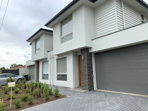 Spacious Rooms Home-Stay With Free Wifi - Yamba Accommodation 1