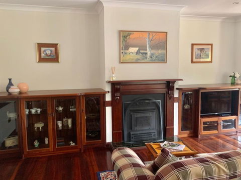 Spacious, Clean , Relaxing Country Escape Perfect For Large Groups And Families - Yamba Accommodation 2