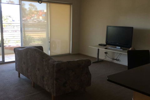 Spectacular River Views In Fabulous Footscray. - Yamba Accommodation 2