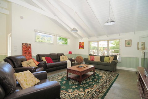 Spring Grove Dairy - Picturesque Views! - Yamba Accommodation 3