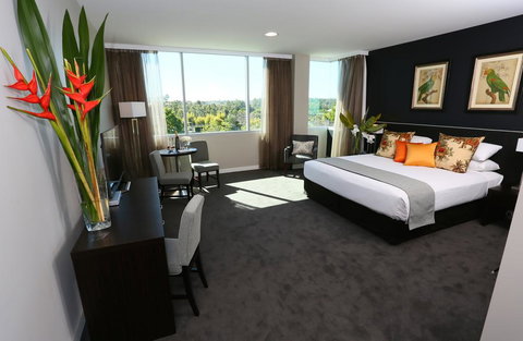 Springfield Lakes Boutique Hotel - Yamba Accommodation 1