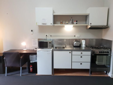 Stirling Apartments - Studio 2 - Yamba Accommodation 2