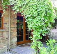 Stonehenge Retreat - Yamba Accommodation