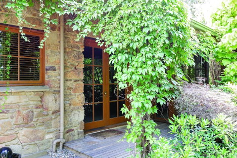 Stonehenge Retreat - Yamba Accommodation 0