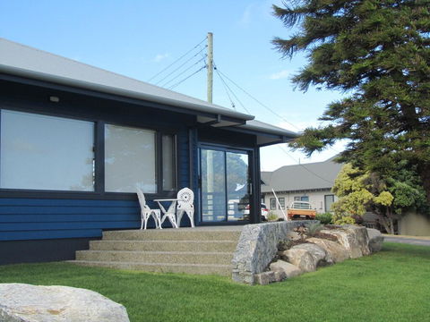 Storm Bay Cottage - Yamba Accommodation 1