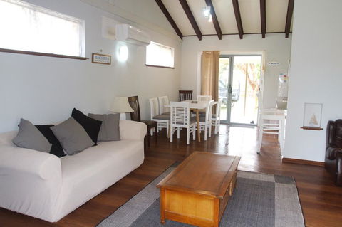 Stouty's At Hat Head - Yamba Accommodation 0