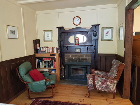 Stringer's Cottage - Yamba Accommodation 3