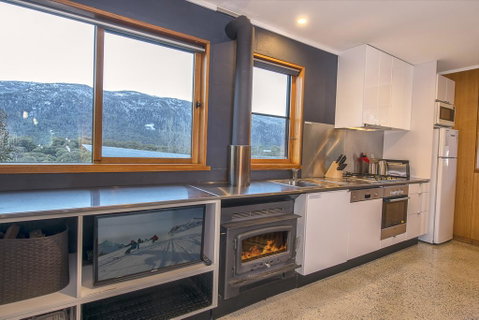 Studio 13 - Yamba Accommodation 2
