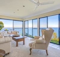 STUNNING CLIFF TOP HOME // POOL  GAMES - Yamba Accommodation
