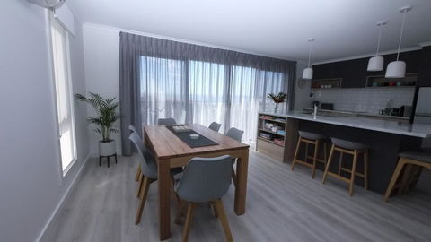 Stylish Holiday Unit - Yamba Accommodation 1