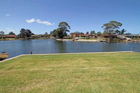 Summer's Exclusive Getaway - Yamba Accommodation 1