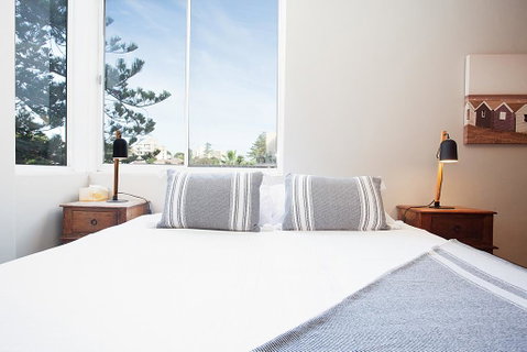 Sun Drenched Ocean View Apartment - Yamba Accommodation 2