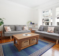 Sunlit 2-bed Apartment Metres From the Beach - Yamba Accommodation
