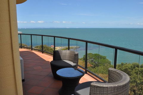 Sunset Sails Redcliffe - Yamba Accommodation 1