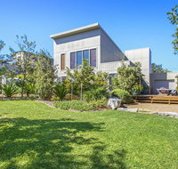 Sunshine Beach House-25 metre walk to the beach