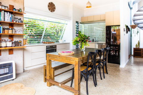 Sunworship Villas 3 And 4 - Yamba Accommodation 0