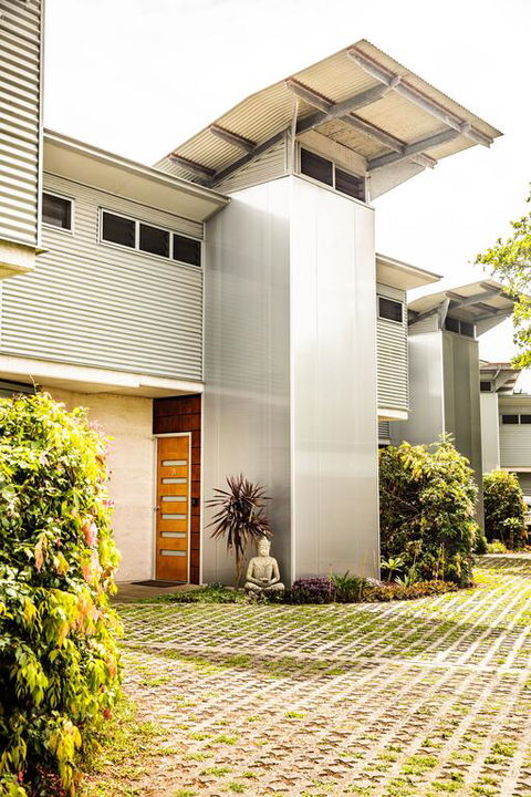 Sunworship Villas 3 And 4 - Yamba Accommodation 3