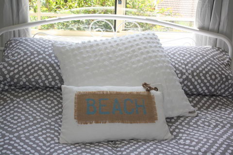Surf Beach On Eric - Yamba Accommodation 1