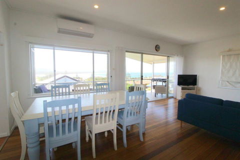 Surf Break & Ocean Break - Yamba Accommodation 2