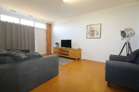 Surf Break & Ocean Break - Yamba Accommodation 3