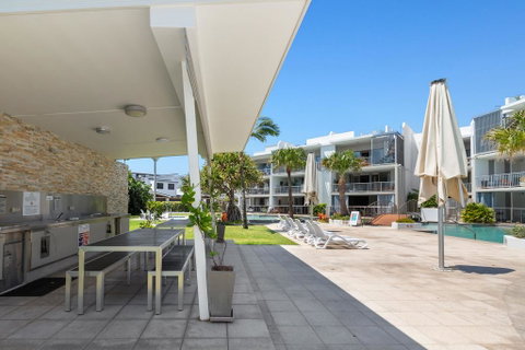 SWIM UP DRIFT APARTMENT 12 South - Yamba Accommodation 1