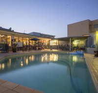Sydney Beachouse YHA - Yamba Accommodation