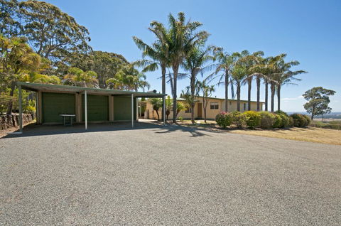 Tennessee Hill Cottage - Yamba Accommodation 0