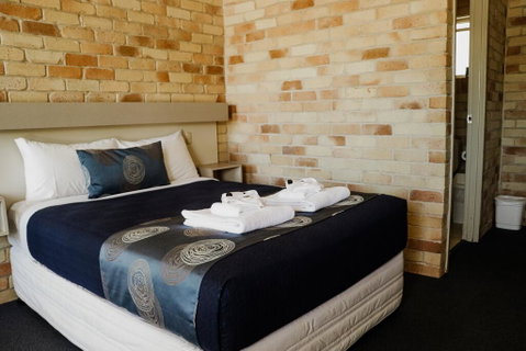 The Australian Hotel Motel - Yamba Accommodation 1